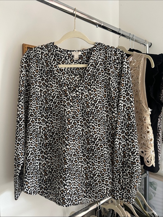 J. Crew Tops - J. Crew S Black tan White v neck long sleeve Leopard Print Blouse